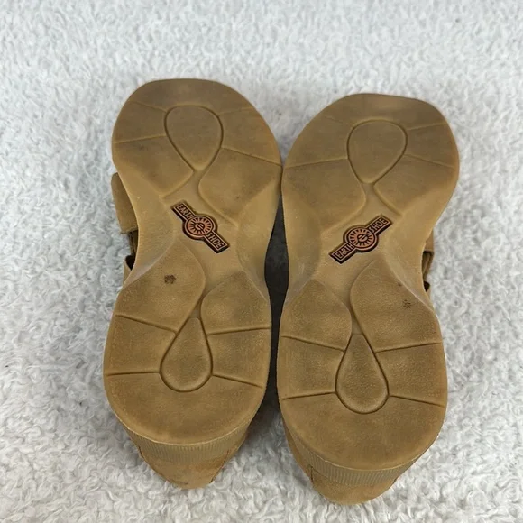 Earth Shoes Womens Fisherman Sandal size 7.5 Tan Leather Slip on Flat - Picture 8 of 9